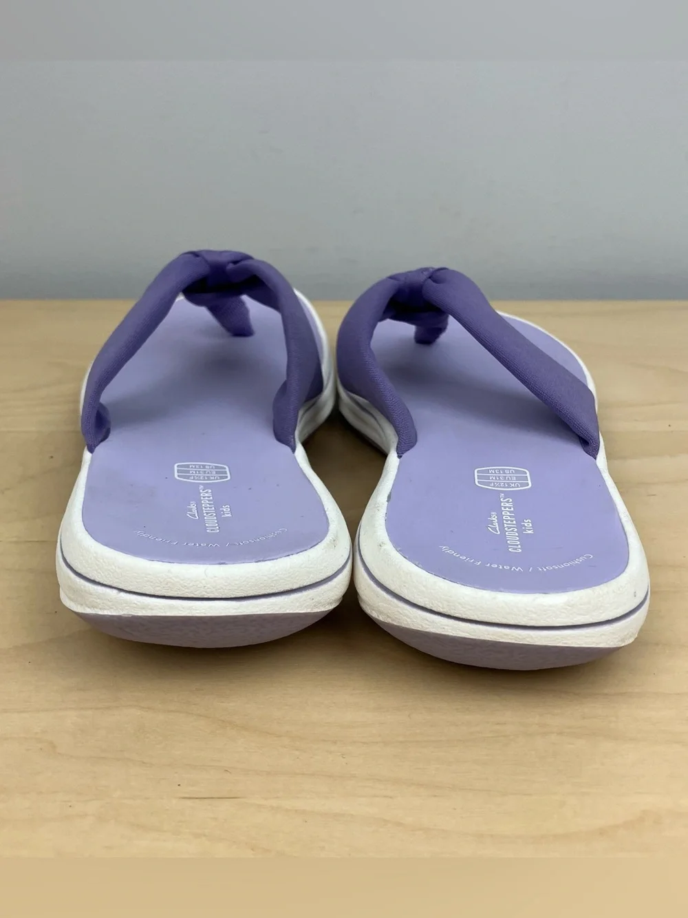 Clarks Kids Girls Size 13.0 M Brinkley Tye Lilac Purple Thong Flip Flop Sandals